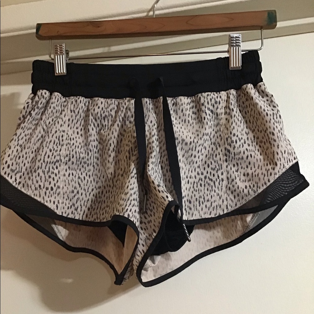 Lululemon hotty hot short